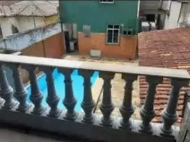Imagem 2: Alugo Cada com 5 Dormitórios e Piscina