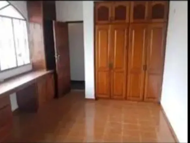 Imagem 4: Alugo Cada com 5 Dormitórios e Piscina