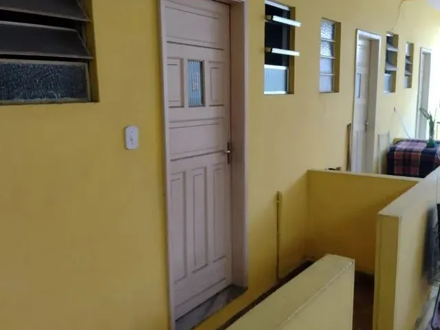 Imagem: Alugo Quarto com Banheiro em Madureira