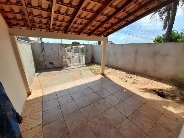 Imagem 5: Casa Aero Rancho, 2 Quartos e Etc com Varanda Garagem Coberta e Quintal