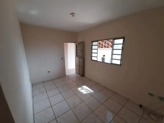 Imagem 6: Casa Aero Rancho, 2 Quartos e Etc com Varanda Garagem Coberta e Quintal