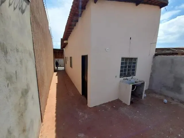 Imagem 11: Casa Aero Rancho, 2 Quartos e Etc com Varanda Garagem Coberta e Quintal