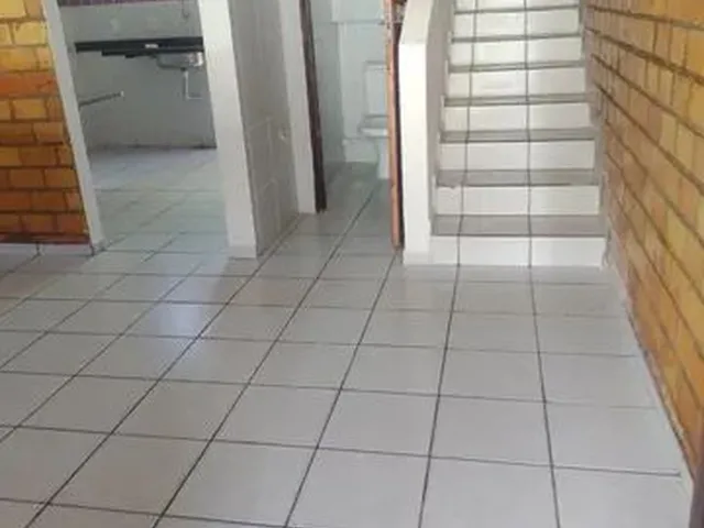 Imagem 5: Casa Tipo Duplex pra Alugar no Bessa de Dois Dormitórios. Tratar pelo Watts Zap