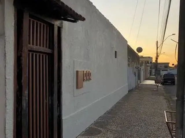 Imagem: Aluguel - Casa 4 Qts - Próx. Pmdf e Força