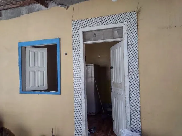 Imagem: A casa possui 2 Dormitórios, 2 Banheiros e está