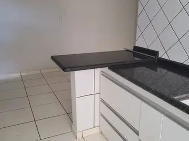 Imagem 5: Casa para Aluguel Possui 300 Metros Quadrados com 4 Quartos em Parque Amazônia