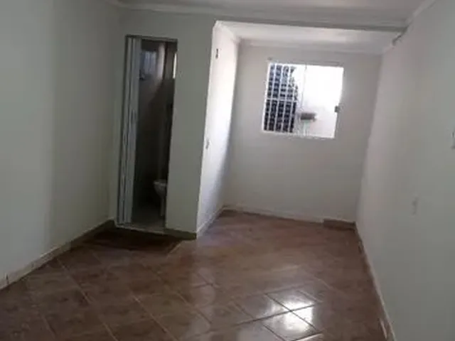 Imagem 10: Alugo Casa de Fundos (Qno 17, Conj 10, Cs 13