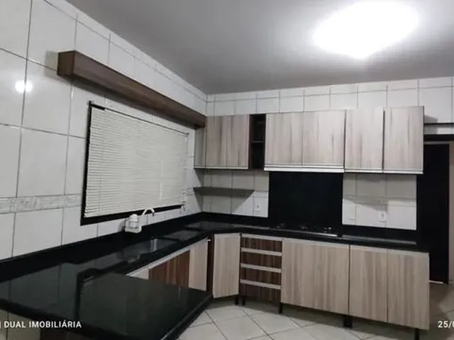 Imagem: Casa para Aluguel, 3 Quartos, Centenário