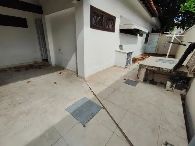 Imagem 3: Casa Linear Centro C/ 3Qts, Send 1Suíte, 2Brs, 2Vgs, Quintal, Split, Blindex, Amrs