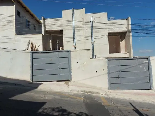Imagem: Casa Geminada de 02 Quartos Sendo 02 Suítes