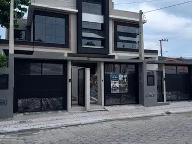 Imagem: Sobrado Triplex Novo Direto com Construtora