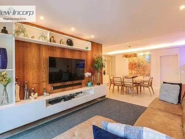 Imagem: Apartamento com 4 Dormitórios À Venda