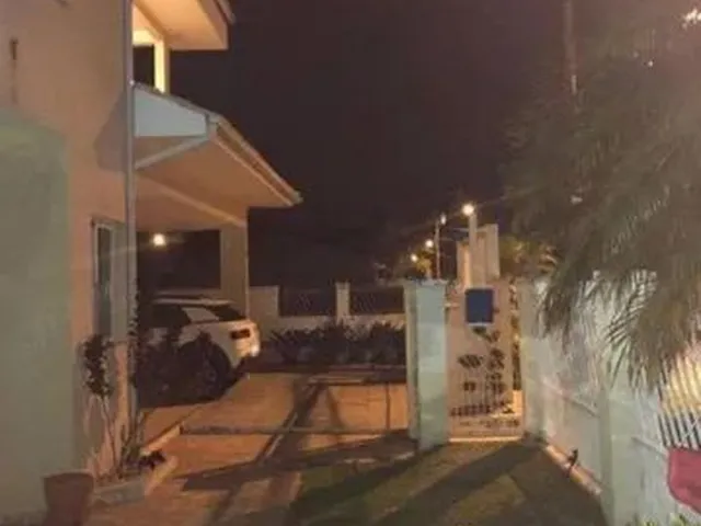 Imagem 16: Sobrado - Carianos - Sc