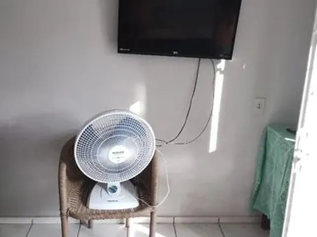 Imagem 9: Quitinete Quarto com aluguel por R$700 /mês