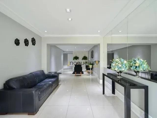 Imagem: Saúde - Excelente Apartamento - Três Dormitórios