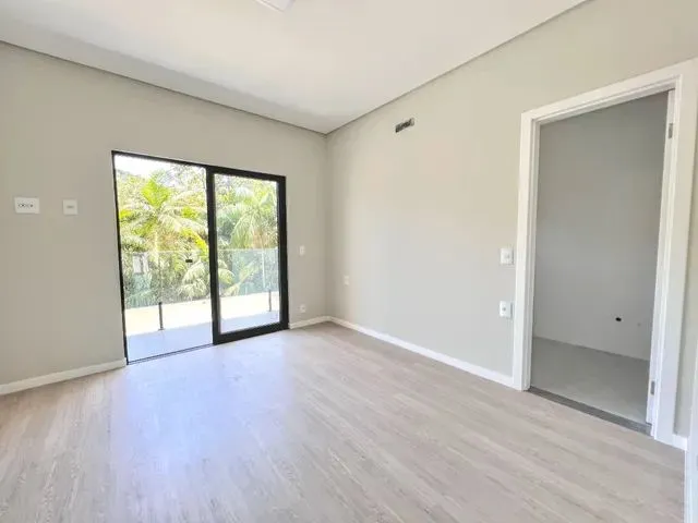 Imagem 12: Sobrado À Venda, 3 Quartos, Sendo 3 Suítes, Bairro Chico de Paulo, Jaraguá do Sul/ Sc