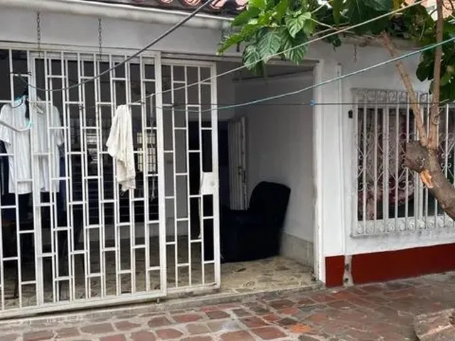 Imagem 1: Casa para Venda Tem 80 Metros Quadrados com 2 Quartos em Renascer - Phoc II - Camaçari