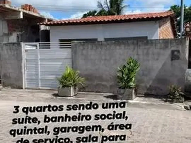 Imagem: A casa possui 3 Dormitórios, 2 Banheiros, 1 Vaga na