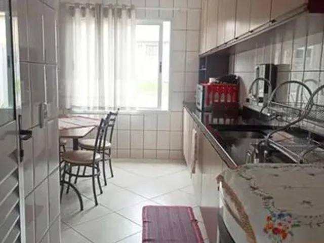 Imagem 12: Casa para Venda, Possui 137 Metros Quadrados com 3 Quartos em Roça Grande - Colombo