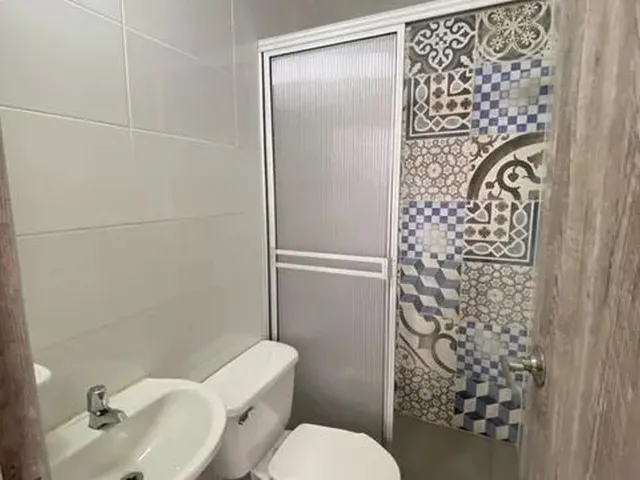 Imagem 2: Casa para Venda com 100 Metros Quadrados com 2 Quartos em Gleba e - Camaçari - Bahian