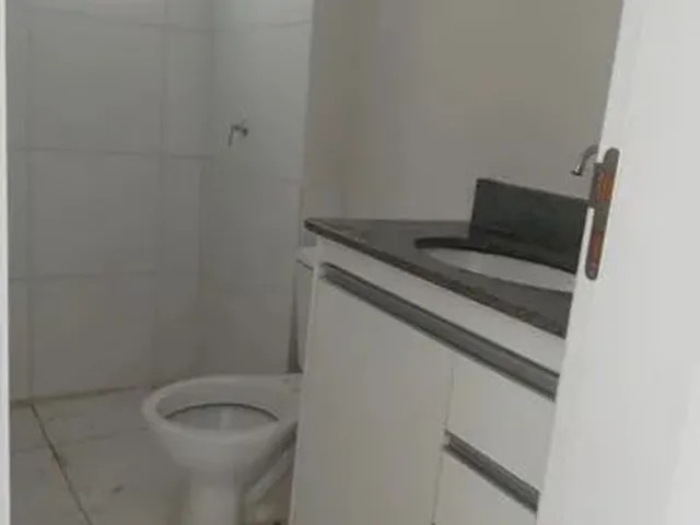 Imagem: O apartamento possui 3 Dormitórios, 1 Suíte, 2 Banheiros,