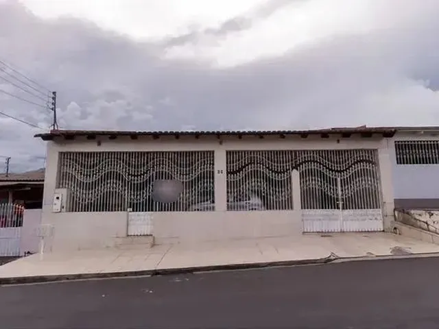 Imagem: Casa no Conjunto Versalhes - Apta a Financiamento