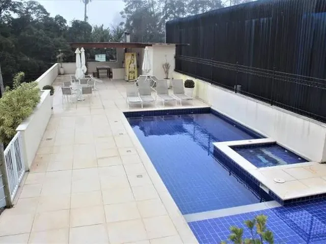 Imagem: A casa em condomínio possui 3 Dormitórios, 2 Suítes, 3
