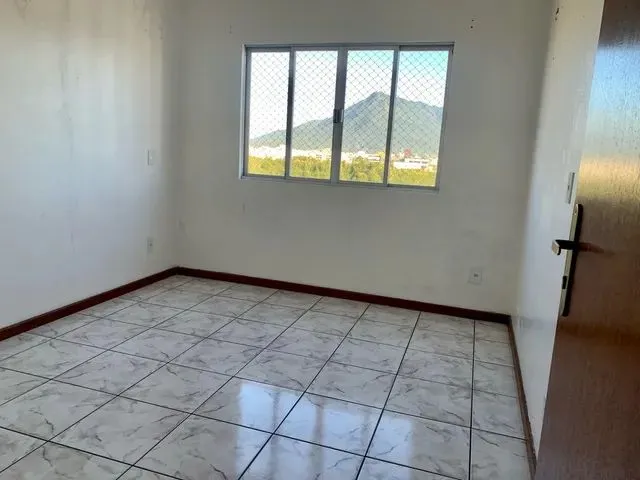Imagem 5: Aparamento Amplo Centro de Palhoça