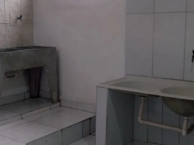 Imagem 2: Casa para Alugar. Área de serviço, 1 Banheiroe3 Dormitórios