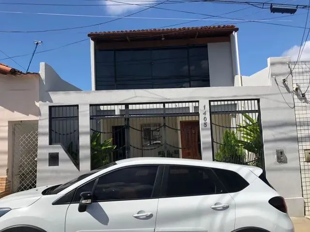 Imagem: Aluga Casa 1° Andar