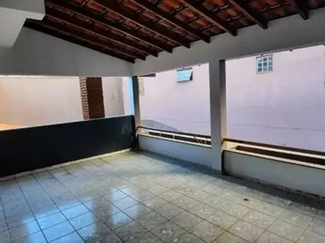 Imagem 5: Sobrado com Ótima Localização na Avenida Guedner