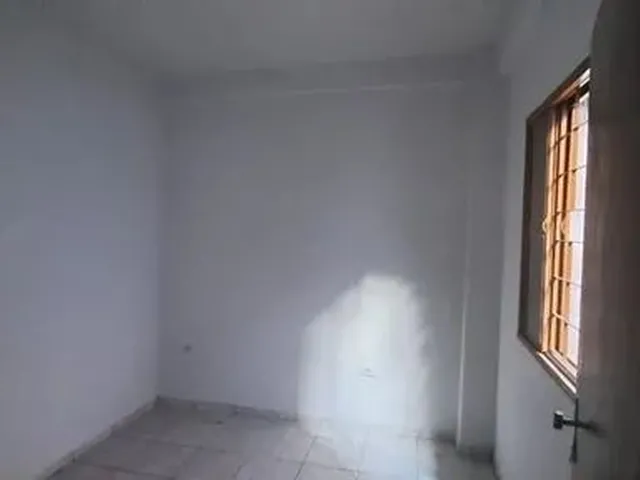 Imagem 13: Sobrado com Ótima Localização na Avenida Guedner