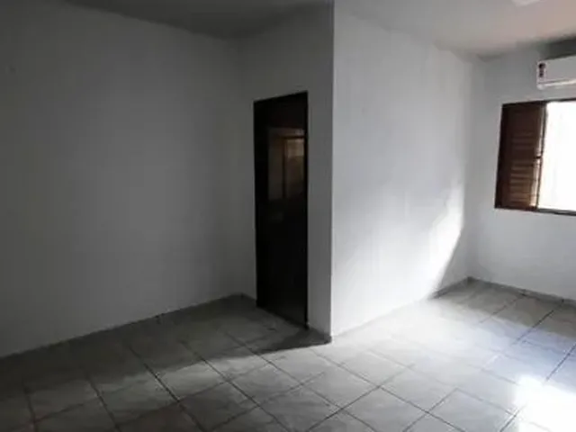 Imagem 8: Sobrado com Ótima Localização na Avenida Guedner