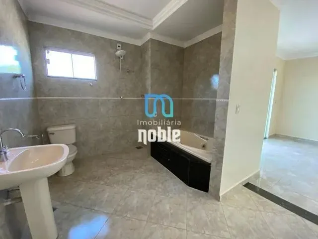 Imagem 4: O Mais Lindo Sobrado da Qd. 8 Setor Oeste Gama, com Piscina