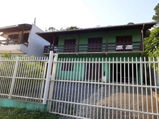 Imagem: Lindo Sobrado Anual em Penha