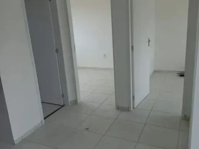 Imagem 11: Apartamento para Venda Possui 53 Metros Quadrados com 2 Quartos em Centro - Maranguape - C