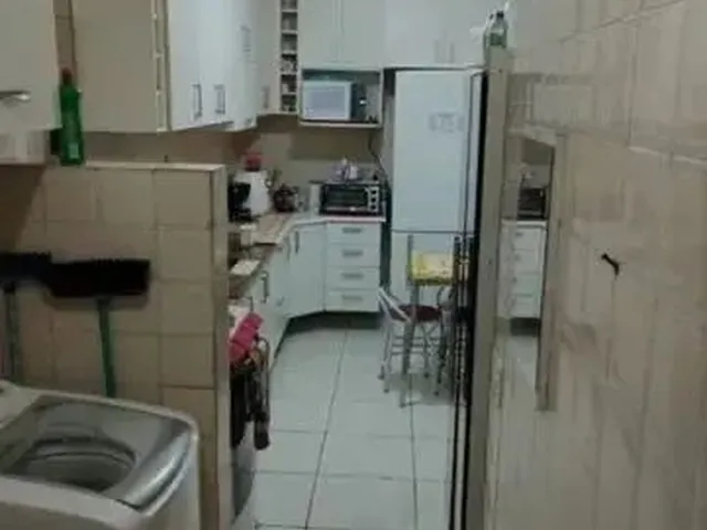 Imagem 4: Oportunidade Única !! Casa em Rua Pública