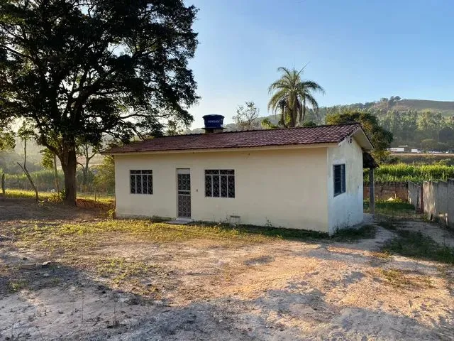 Imagem: Chácara 1000 M² com 2 Quartos em Frente