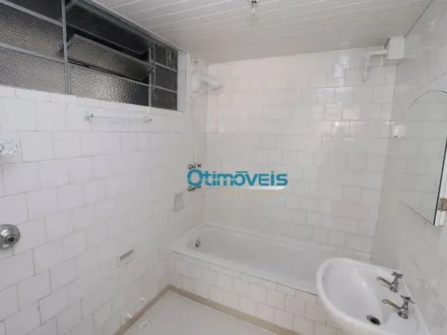 Imagem 4: Apartamento com 3 Dormitórios À Venda, 83 M² por R$ 350.000,00 - Centro - Curitiba/Pr