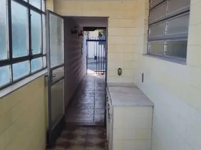 Imagem 8: Excelente Casa de 4 Quartos no Camargos