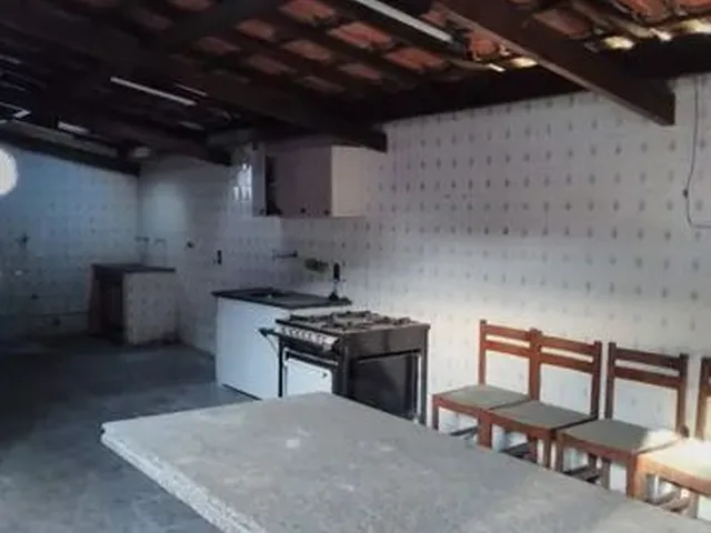 Imagem 3: Excelente Casa de 4 Quartos no Camargos