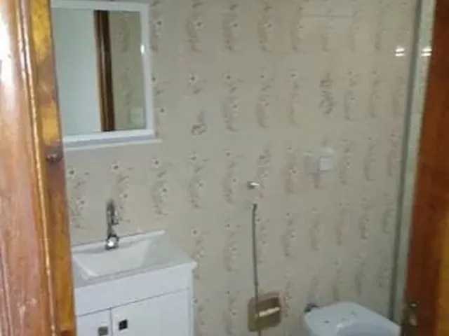 Imagem 10: Apartamento para Locação em Uberlândia, Centro, 2 Dormitórios, 1 Banheiro, 1 Vaga