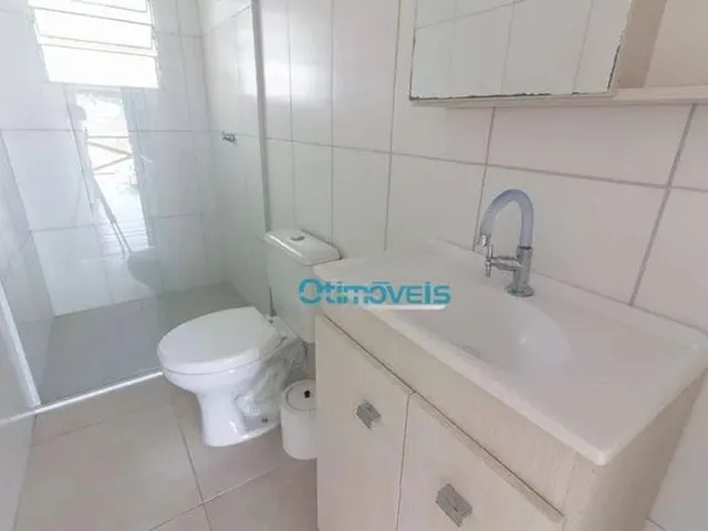 Imagem 13: Casa com 2 Quartos para Alugar na R. Alberto Bernarski - São Braz - Curitiba/Pr