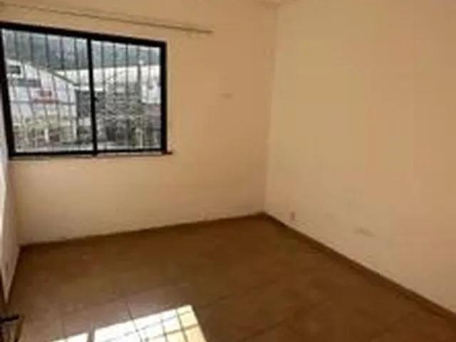 Imagem 8: Sobrado com Área Externa e Salão Anexo