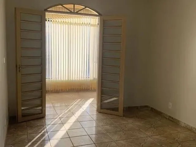 Imagem 5: Casa de 03 Quartos Sendo 1 Suíte na Qe 44 - Guará Ii, Brasília