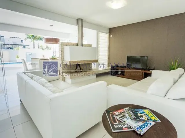 Imagem 14: Casa para Aluguel Possui 390 Metros Quadrados com 4 Quartos