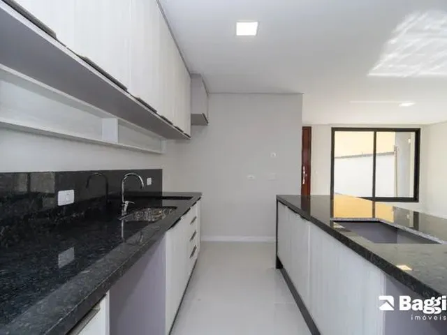 Imagem 7: Casa de 3 Quartos para Alugar no Bairro Campo Comprido