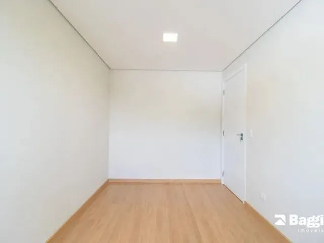 Imagem 12: Casa de 3 Quartos para Alugar no Bairro Campo Comprido
