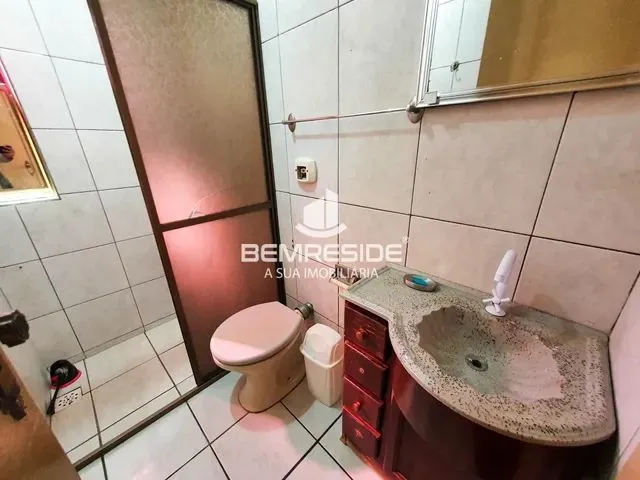 Imagem 2: Casa com 4 Quartos com Excelente Localização