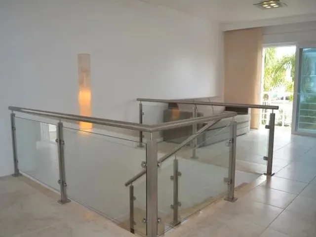 Imagem 3: Casa para Aluguel Tem 380 Metros Quadrados com 5 Quartos em Jurerê - Florianópolis - Sc